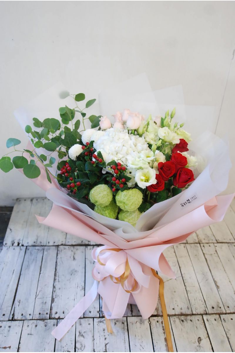 豐盛玫瑰搭配繡球Lush Rose & Hydrangea